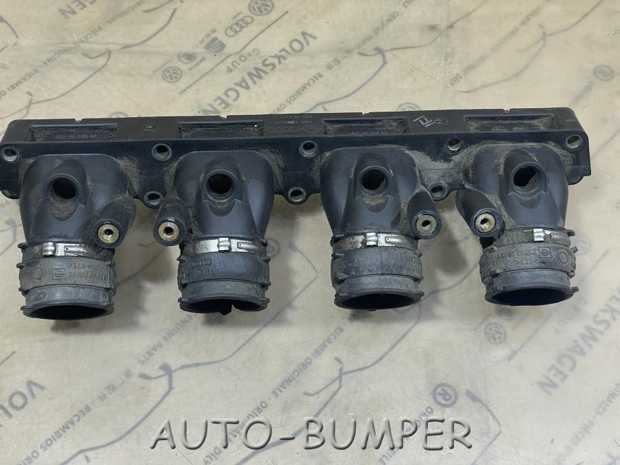 Audi A4 2001- Коллектор впускной 06B133216K, 06B133210AJ